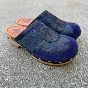 Lucky Brand blue black suede mules/clogs leather peace sign applique wooden sole